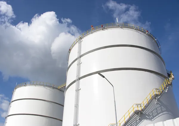 depositphotos_13631238-stock-photo-oil-storage-tanks